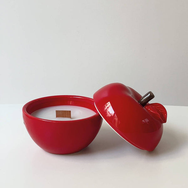 Red apple/scented candle